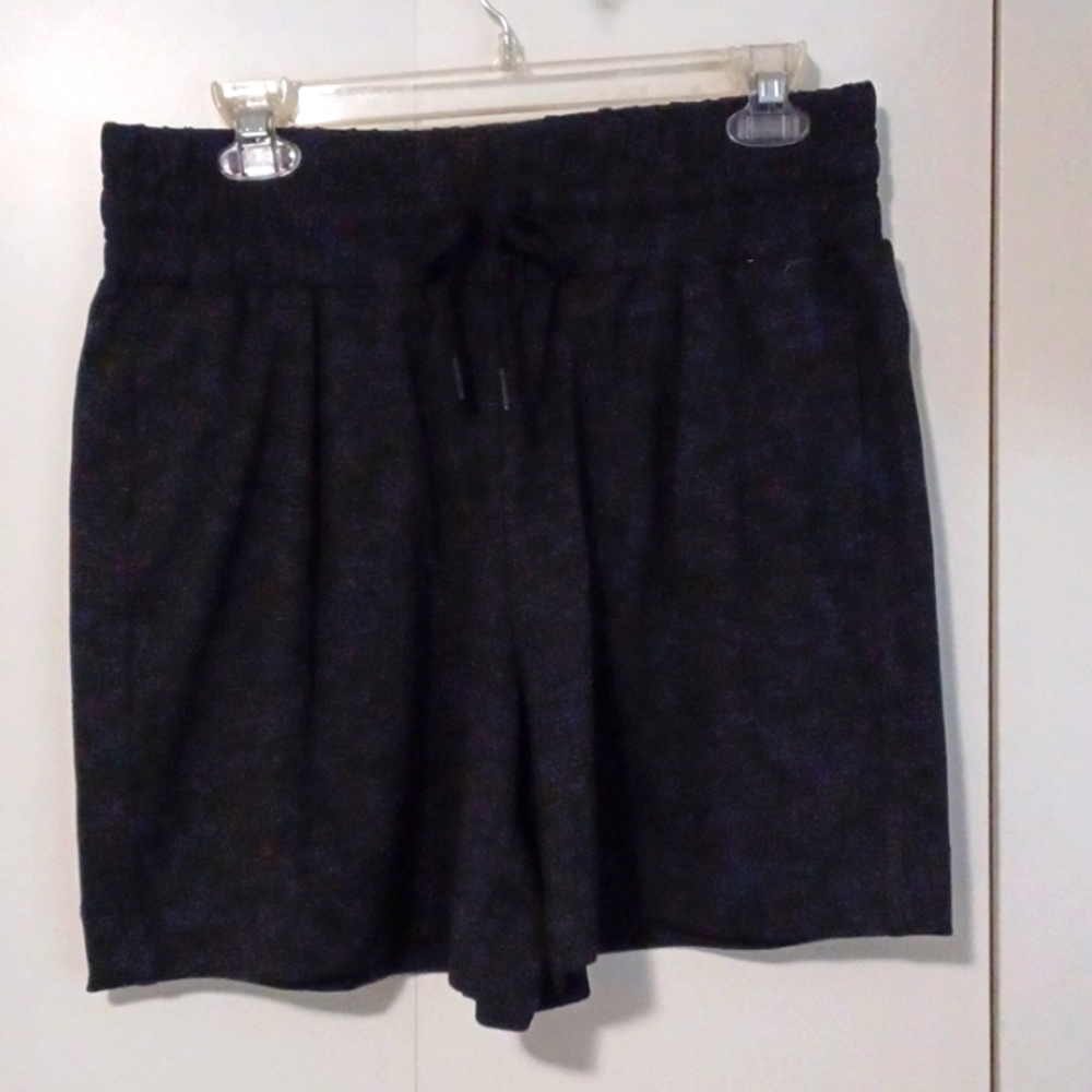 MONDETTA Althletic black/grey women shorts, SZ. M